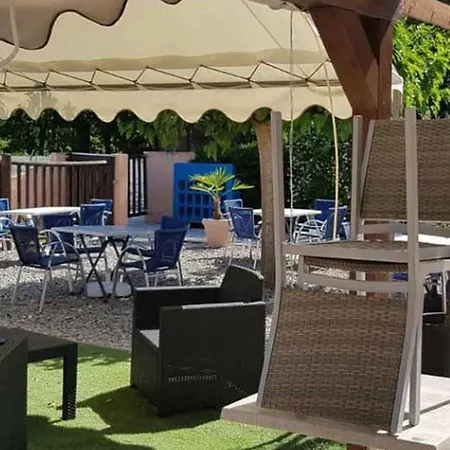 אתר קמפינג Mobil Confortable - 6 Pers. - Api-1-52-2170 Girac